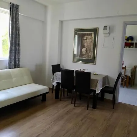 Apartment Plakia