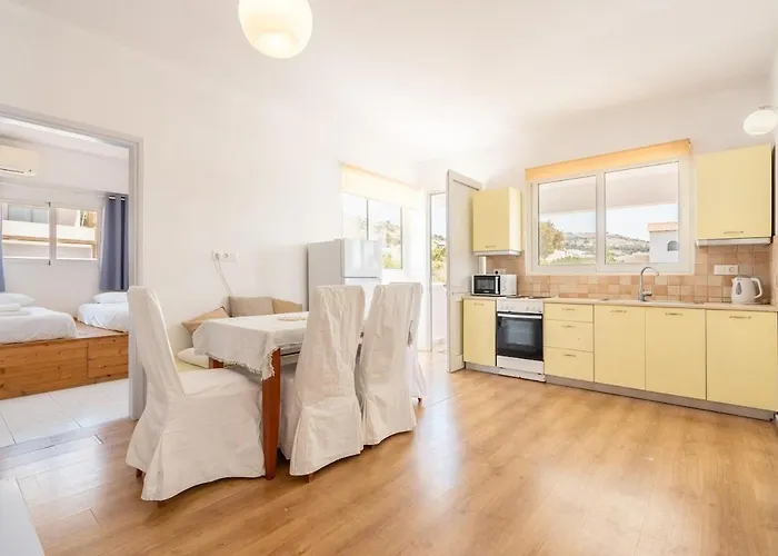 Apartament Plakia Pefki